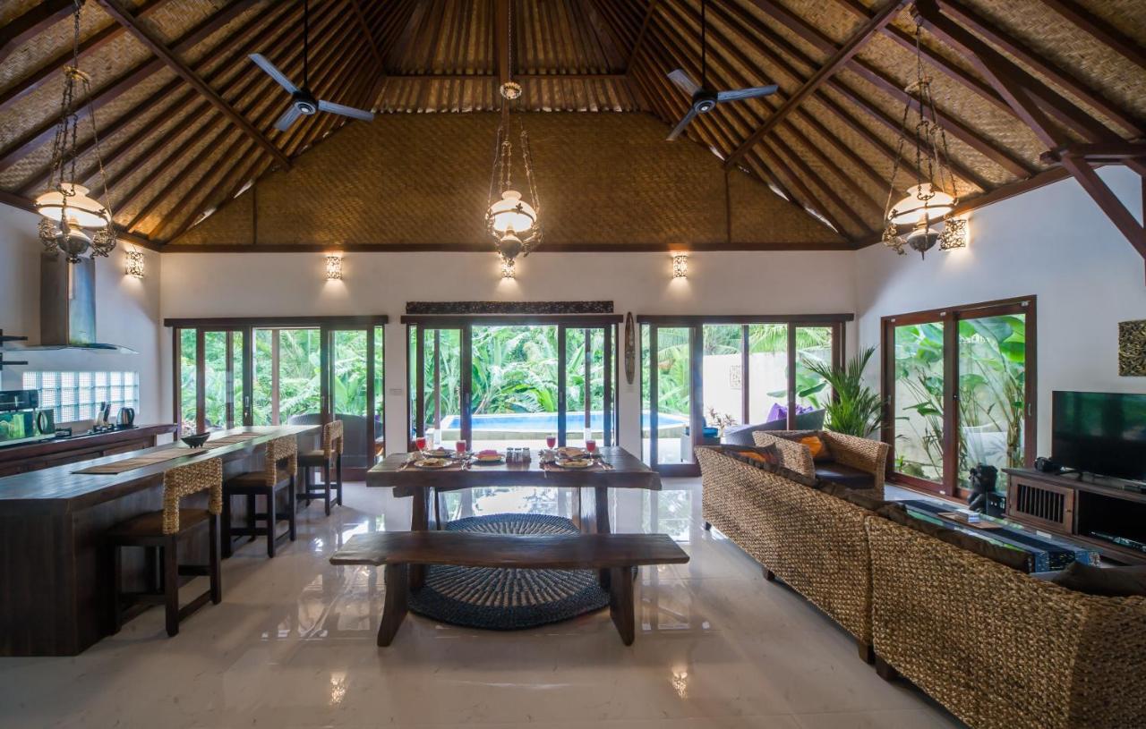 Axros Villa Ubud Extérieur photo