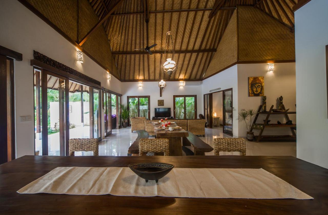 Axros Villa Ubud Extérieur photo