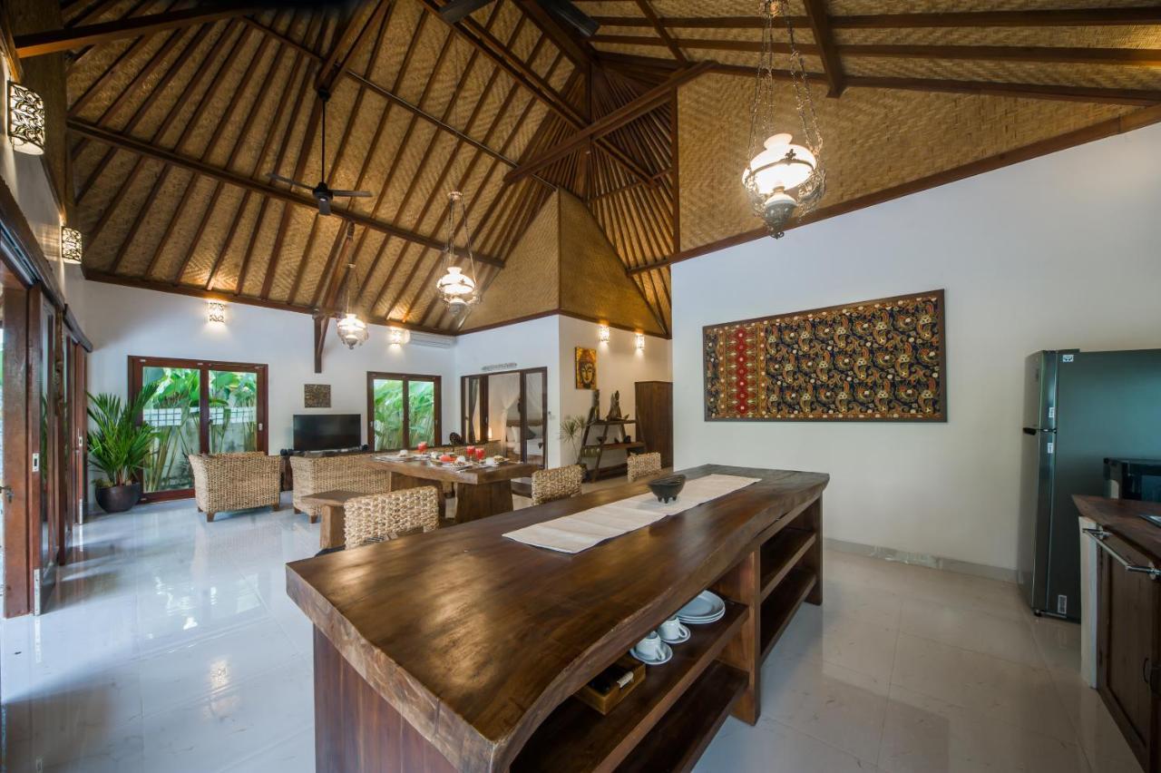 Axros Villa Ubud Extérieur photo